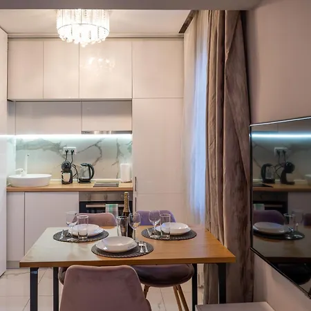 Luxury In Center