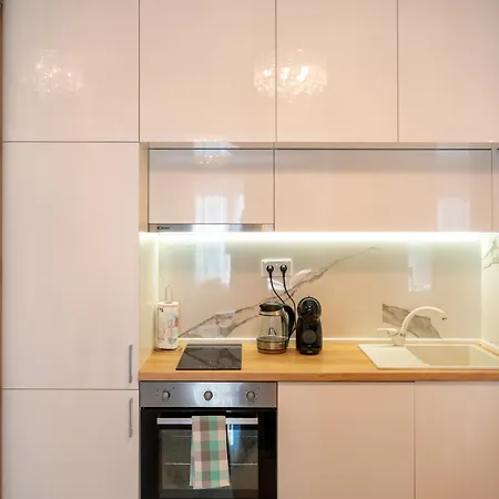 Luxury In Center Apartment Sofia