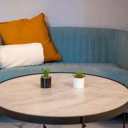 Luxury In Center 아파트 *