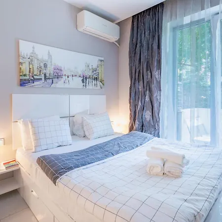 Luxury In Center 아파트 *