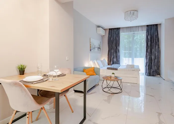 Luxury In Center Apartmán